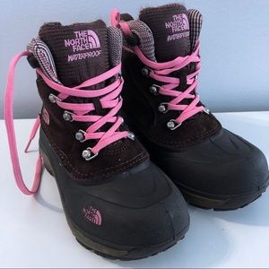 The North Face Girls Chilkat Winter Boot  Size 13